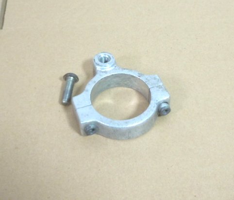 中古品 ★ メーカー不明 ステアリングダンパー用フォークブラケット φ49mm ★ 当時物 RCエンジニアNHKステダン旧車拍卖