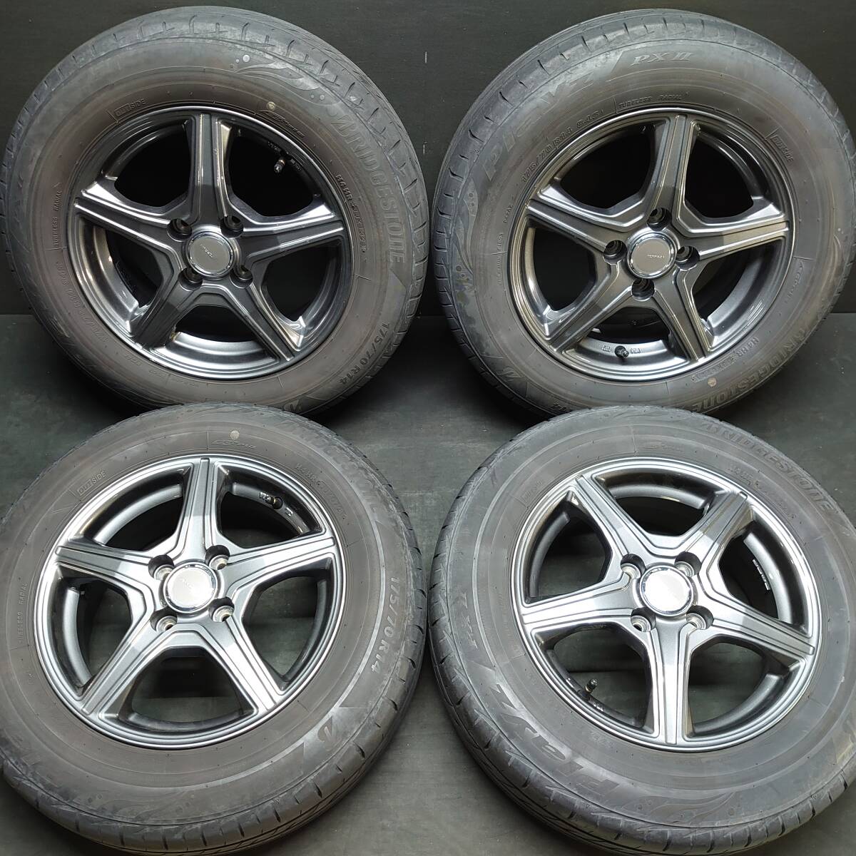 ★☆ 社外アルミ ブリヂストン 175/70R14 フィット ウイングロード ノート ティーダ ヴィッツ PCD100/+38 #24279 ☆★拍卖