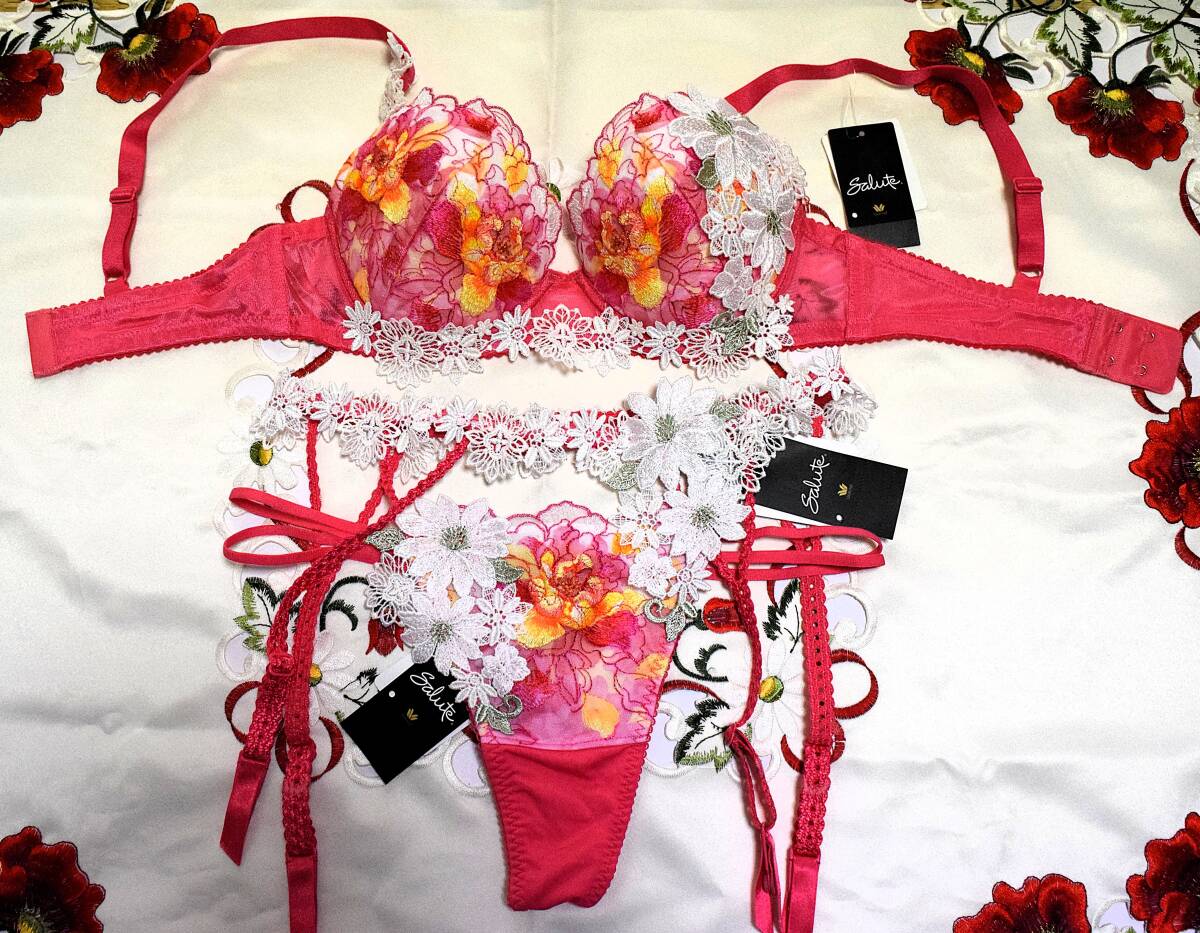 新品・タグ付き☆ワコール☆サルート☆51G・南アフリカ☆SG☆E65&ソングM&ガーターM拍卖