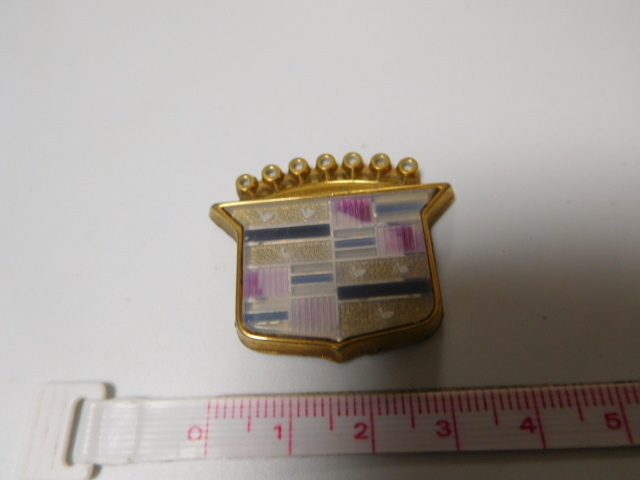 希少レア彡中古・キャデラック・車種不明・セビル?(金属製)ゴールドメッキ・エンブレムバッジ・当時物・レトロカー旧車・アメ車拍卖