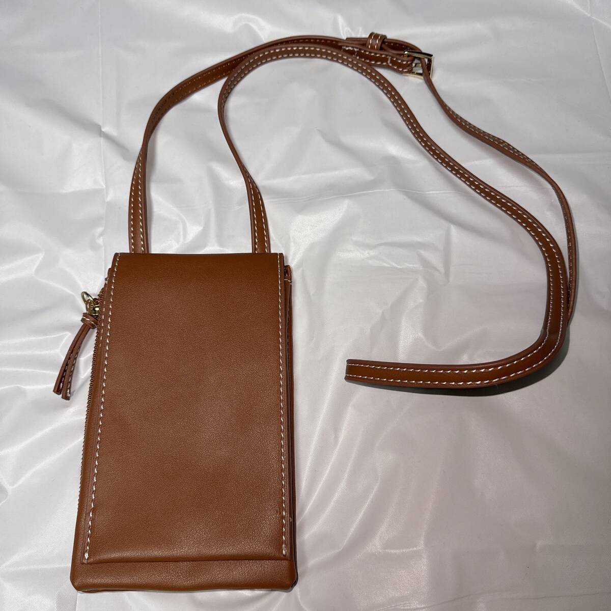 【未使用品】Apart by lowrys アパートバイローリーズ スマホ ショルダー バッグ ポシェット ブラウン お出かけ 旅行 トラベル拍卖