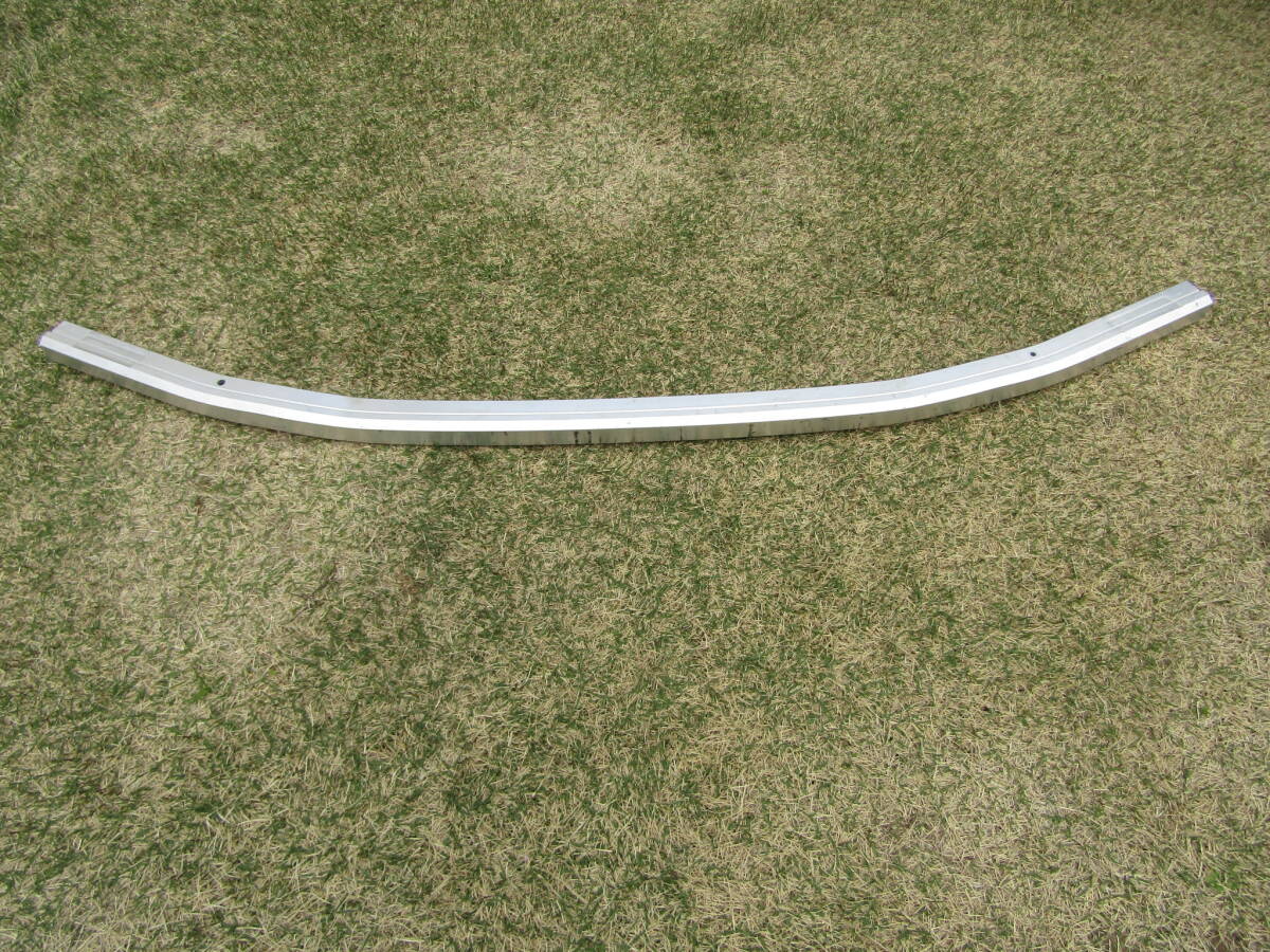 BMW U06 2シリーズ 純正 フロントホースメント フロントバンパー ホースメント 5111 8737237 ■■ 13042501拍卖