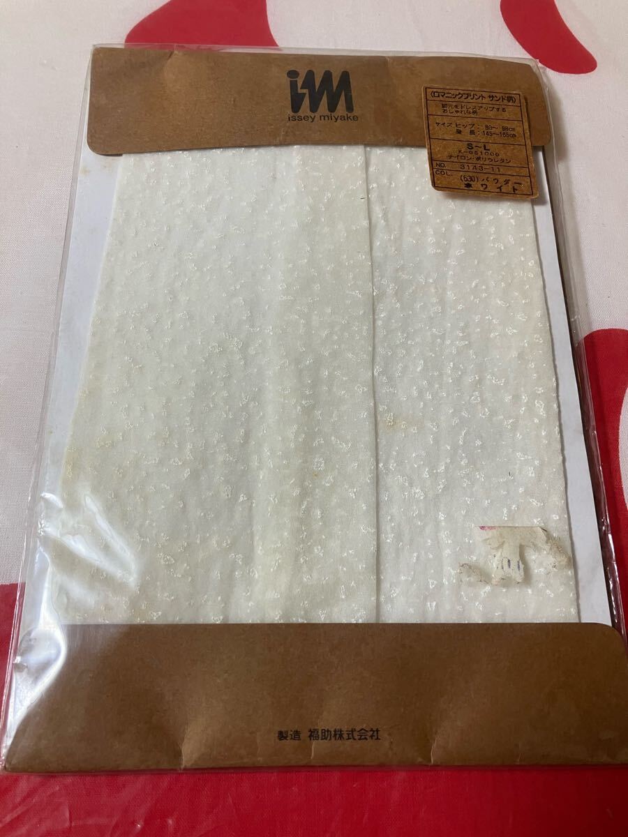 im issey miyake パンティストッキング ロマニックプリント サンド柄 パウダーホワイト パンスト panty stocking イッセイミヤケ 福助 白拍卖