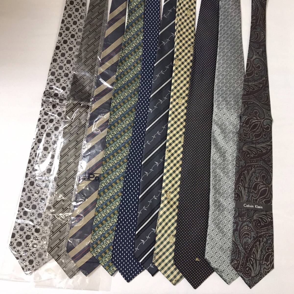 【美品】ブランド ネクタイ 10本 まとめ売り バーバリー イヴサンローラン ポロラルフローレン など 未使用品あり拍卖