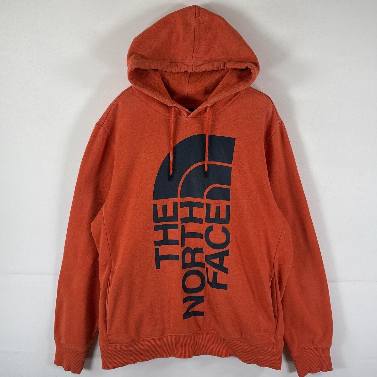 古着 ザ・ノースフェイス THE NORTH FACE パーカー プルオーバー フーディ スウェット ビッグロゴプリント アウトドア L オレンジ メンズ拍卖