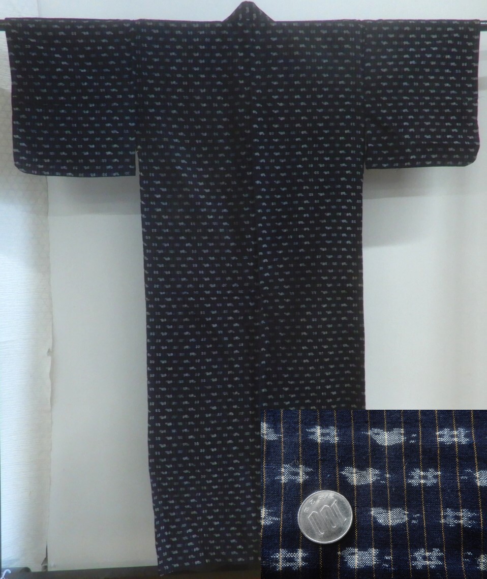 <銀の斧>木綿・昔の作州絣着物・波千鳥・地厚・手紡ぎ手織り藍染絣・大正期前後のお品・素朴拍卖