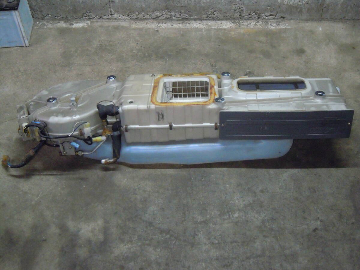 トヨタ クラウン 120 GS121 ロイヤルサルーン 純正 リア 冷蔵庫 エバポレーター クーラー クールボックス 冷却 検) GS120 MS120 MS125 等?拍卖