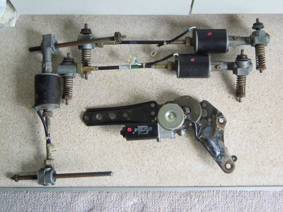 トヨタ クラウン 120 GS121 ロイヤルサルーン 純正 フロント シート 運転席 パワーシート 電動シート モーター 検) GS120 MS120 MS125 等?拍卖