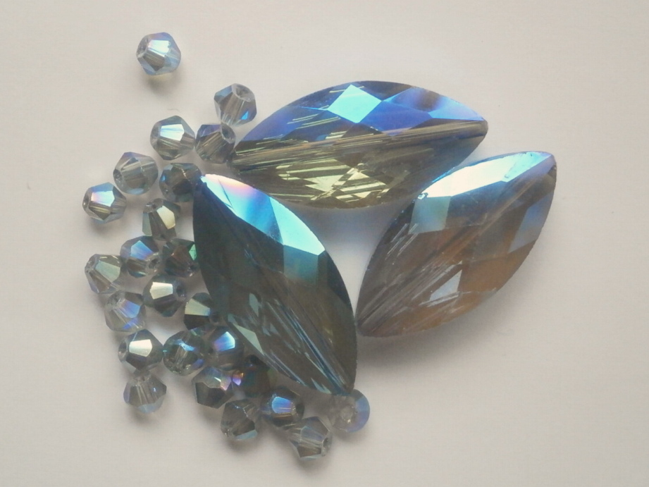 ガラスビーズ★なみだ型★モスグリーン系★G拍卖