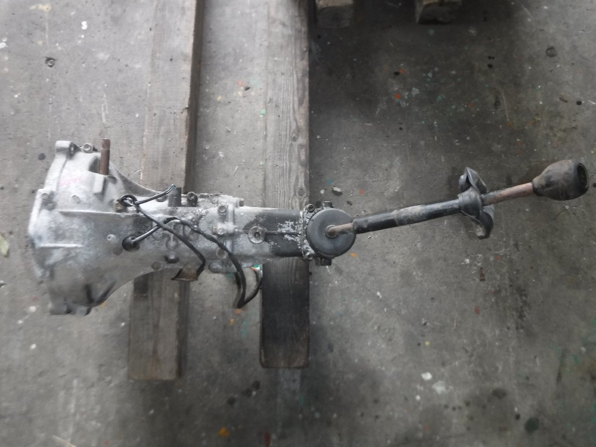 《個人宅発送不可》◇◇ スズキ ジムニー SJ30V 純正 トランスミッション T/M ※不動車から取り外し/車両詳細不明/ジャンク ◇◇拍卖