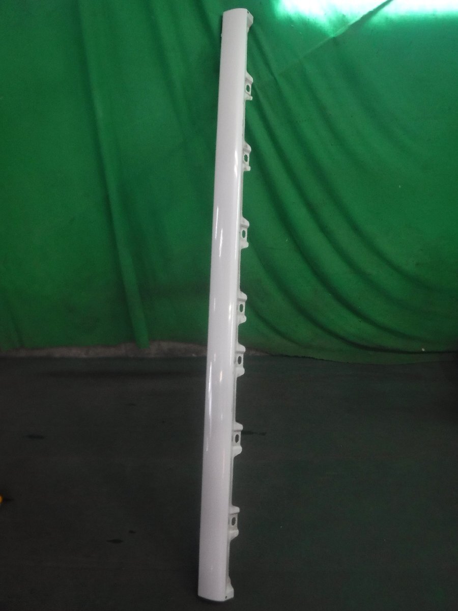 【個人宅発送不可】◇◇スズキ アルトラパン HE22S 純正 右サイドスポイラー 77231-85K0 パールホワイト/Z7T◇◇拍卖