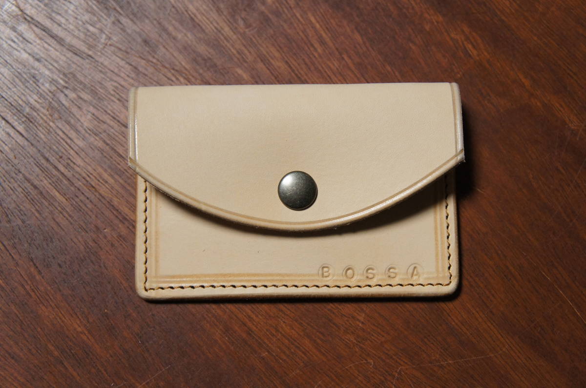 ヌメ革製 シンプル カードケース CC1 生成り カード入れ 本革製 レザー BOSSA 牛革製 カードを少しだけ入れて持ち歩きたい方へ拍卖