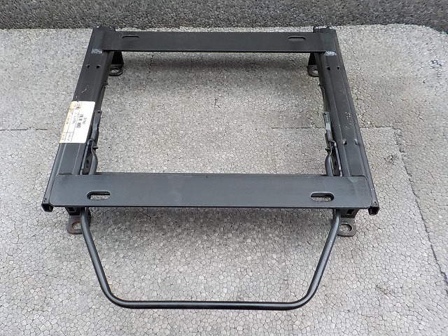 BMW MINI ミニクーパー RA16 RH16 RE16 import IM038R.L シートレール 助手席側 右ハンドル車 R50 R52 R53拍卖