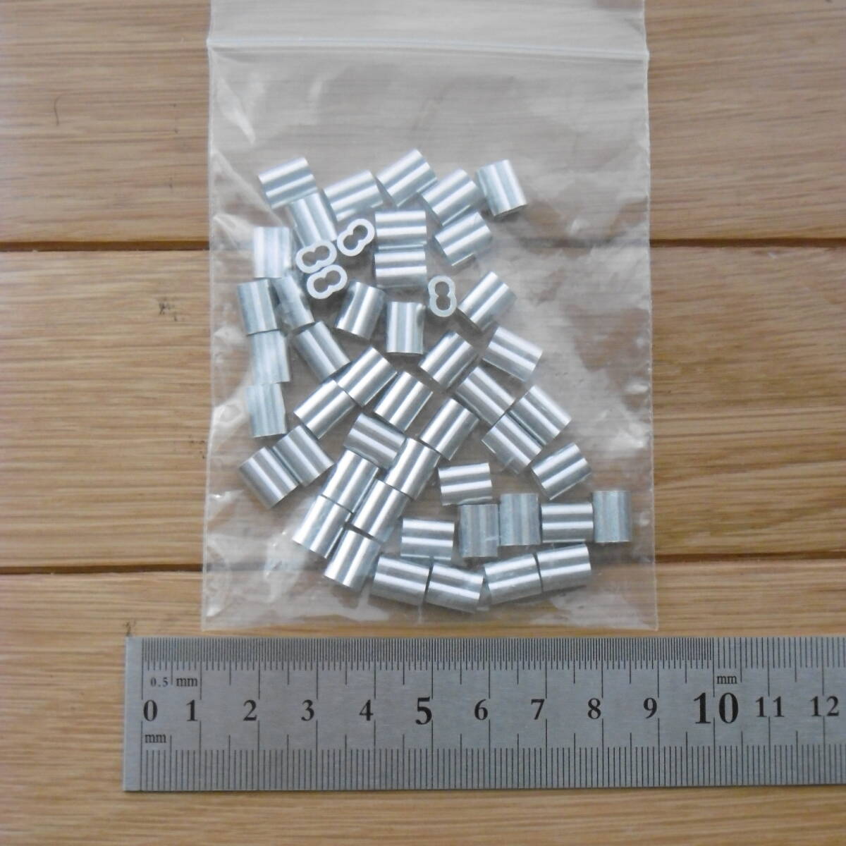 【新品、未使用】50個セット アルミスリーブ φ2mm + すだれ用まとめリング、フック付き2個(おまけ)拍卖