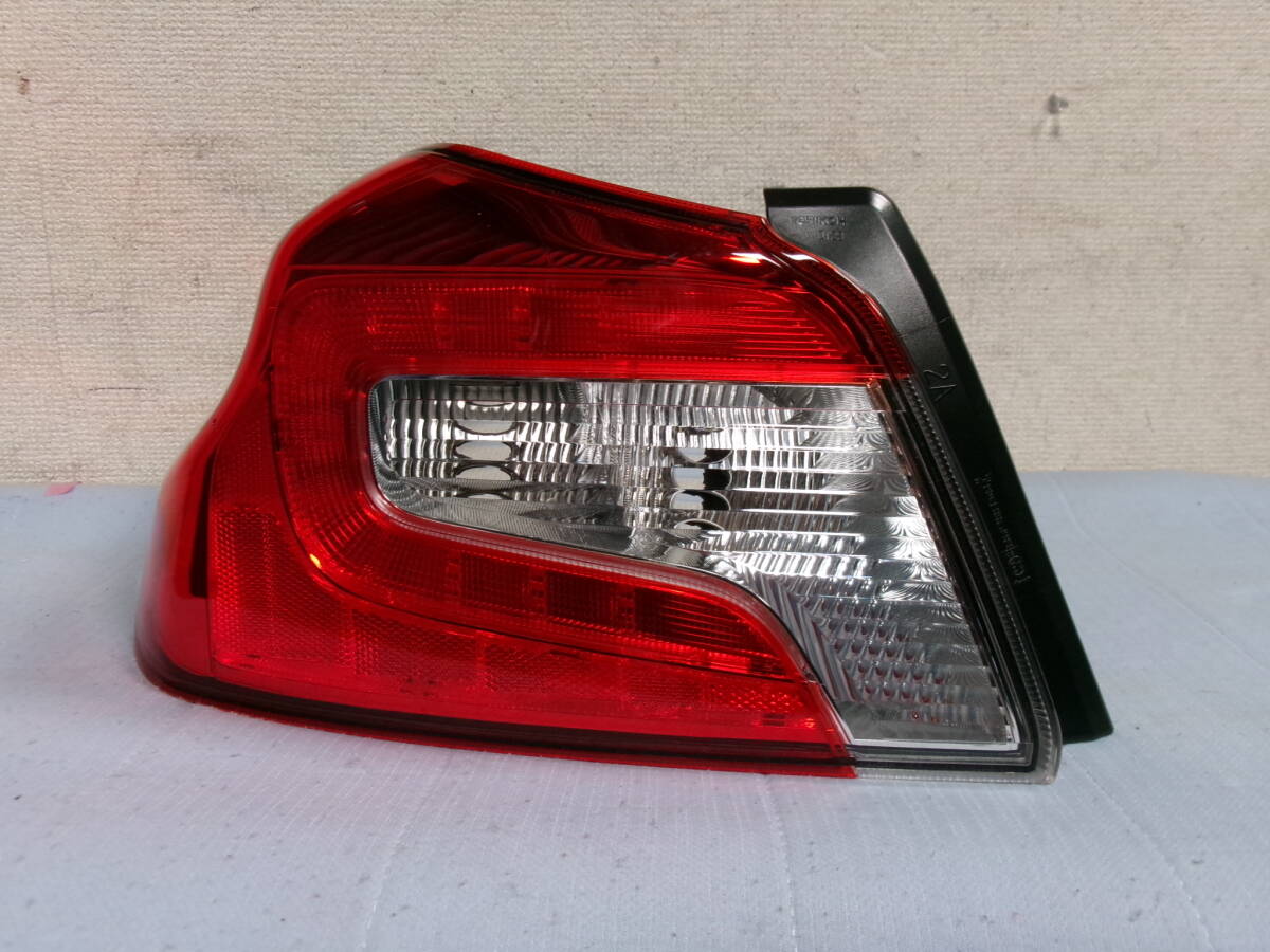 ④ WRX テールランプ左 VA系 ICHIKOH D123拍卖