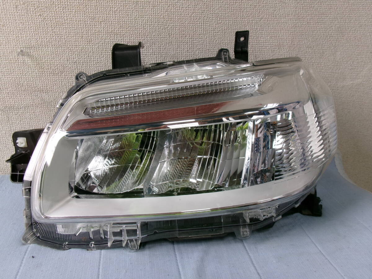④ タウンエース ヘッドライト左 S403U KOITO 100-8J009 刻印 D拍卖