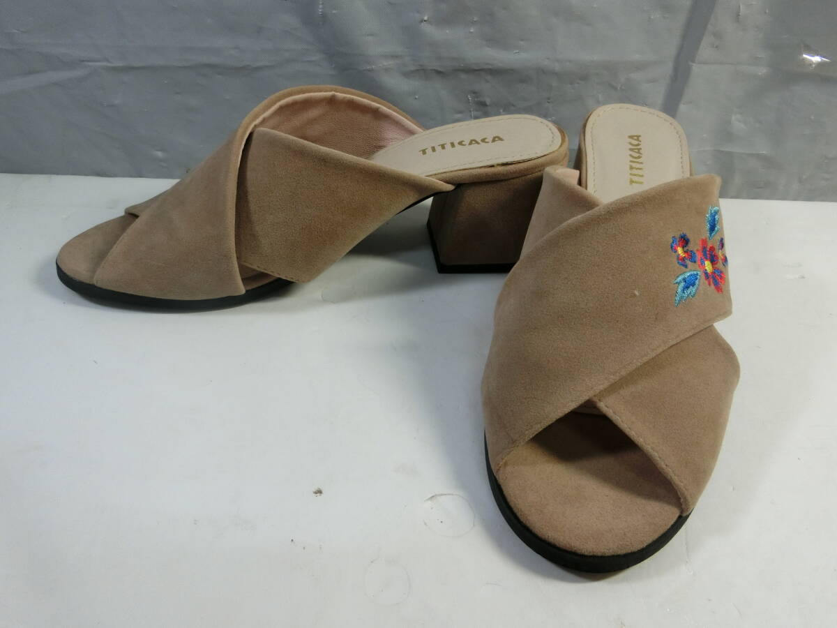 ★ TITICACA 刺繍入り サンダル Mサイズ スエード風サンダル ベージュ 【29】拍卖