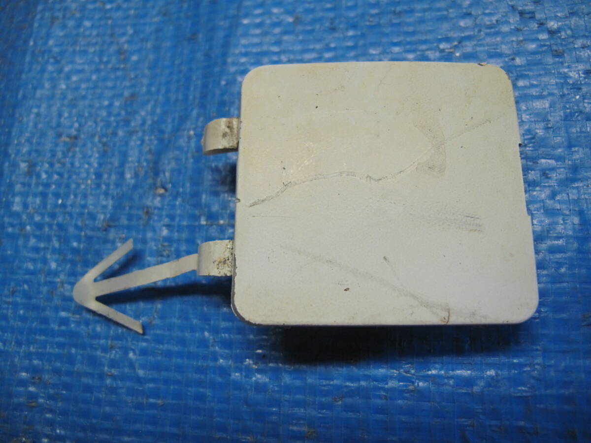 G L250S? L260S?ミラ mira 純正 フロントバンパー 右 牽引フックカバー 52127-B2040 型式不明拍卖
