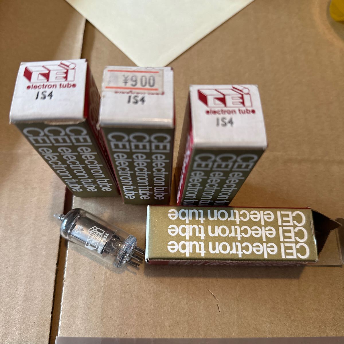 2 NOS 真空管 1S4 CEI アメリカ 電池管 バッテリー チューブ ポータブル ラジオ オーディオ ヘッドホン 拍卖