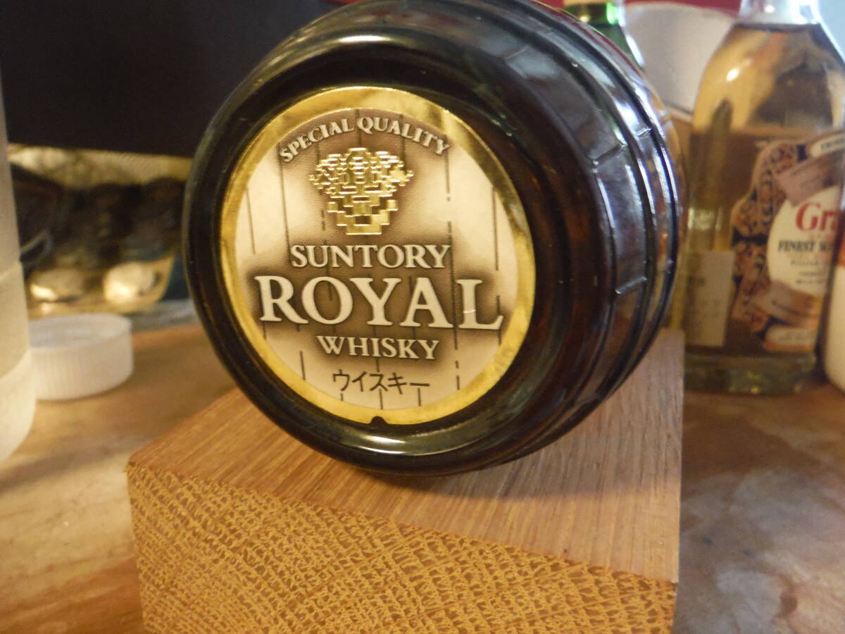 未開封 SUNTORY サントリー ROYAL 白州プラントウイスキー ミニバレル ミニ樽ボトル 150m拍卖