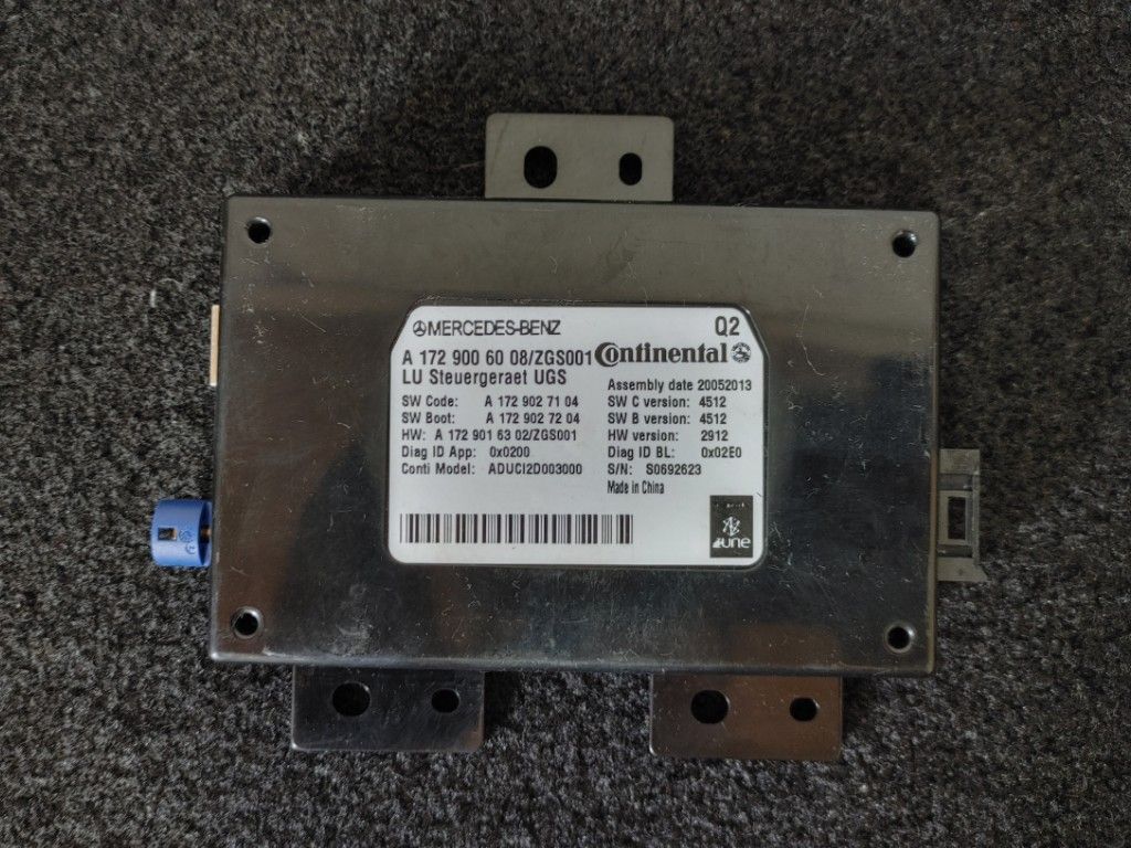 メルセデスベンツ Mercedes Benz Eクラス E250 W212 RBA-212036C 純正 メディア インターフェイス コントロールユニット A1729006008拍卖