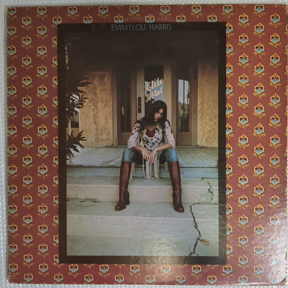 ■EMMYLOU HARRIS /■ELITE HOTEL ■ US盤 ■ MASTERD BY CAPITOL刻印あり ■ エミルー・ハリス/■カントリー・ロック名盤 LP レコード拍卖