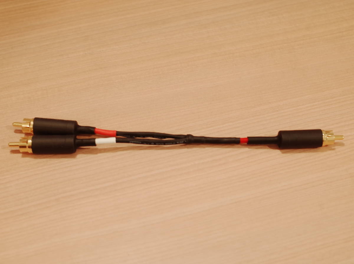 ★ Y型RCAケーブル 1RCAオス-2RCAオス 分配Yケーブル BELDEN 88760 30cm ノイトリックNYS352AG 金メッキ ★拍卖