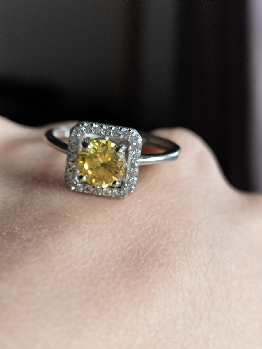 イエロー ダイヤモンド  シルバーS925 宝石 可愛い方糖リング 指輪拍卖