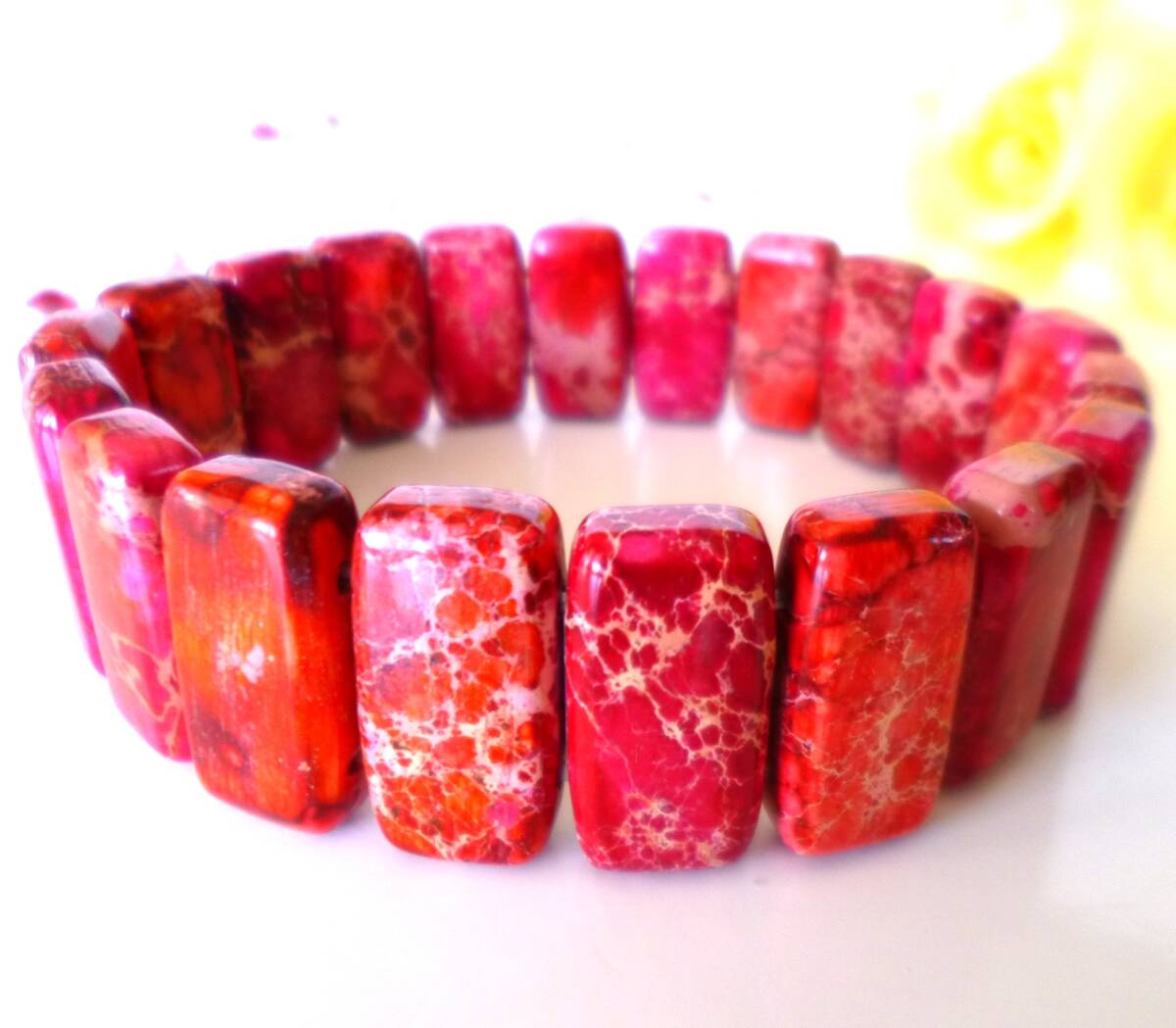 ☆人生の壁を乗り越え☆解決の糸口を見つけ☆マイナスエネルギーをブロックする☆☆カオリナイト☆カオリン☆レッド☆ ☆20×10mm☆拍卖