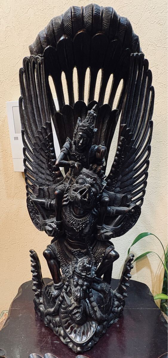黒檀 木彫 細密彫刻 ヴィシュヌ神 ガルーダ とナーガ 60cm 大型 バリ 神 木彫り 仏像 バリ オブジェ 龍蛇口拍卖