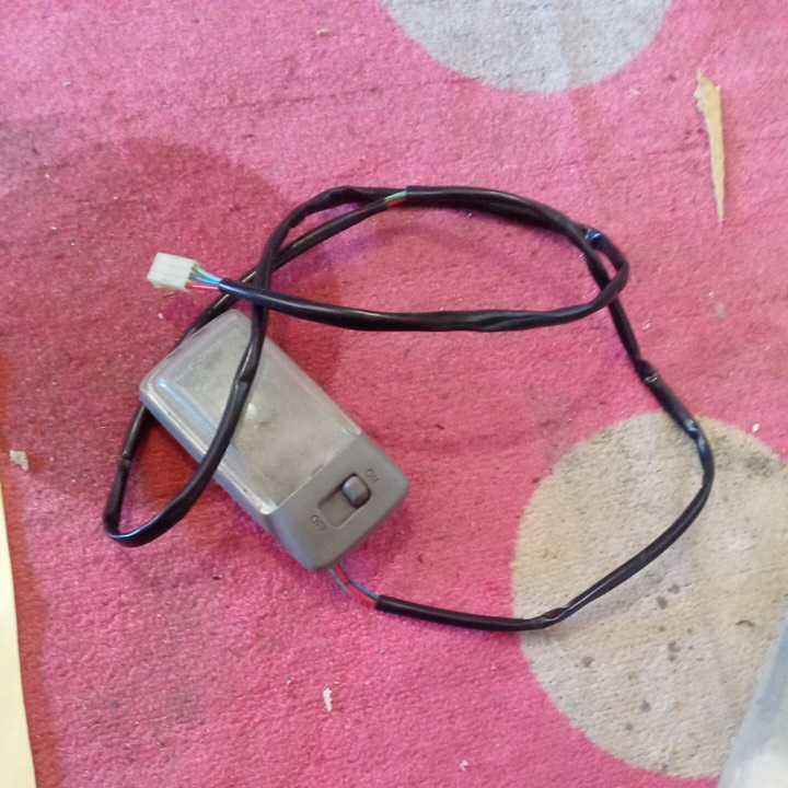 ジムニーjb23リヤルームランプ送料600拍卖