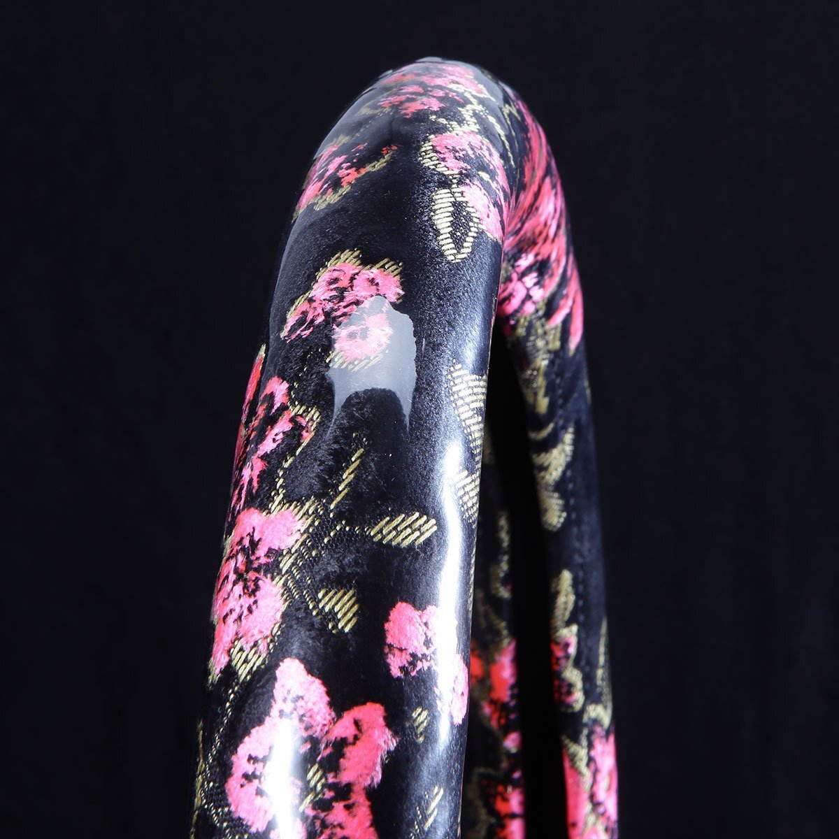 トラック内装 マドンナ 極太ハンドルカバー ビニール付 ブラック/ピンク M/乗用車 1BOX 普通車【送料800円】拍卖