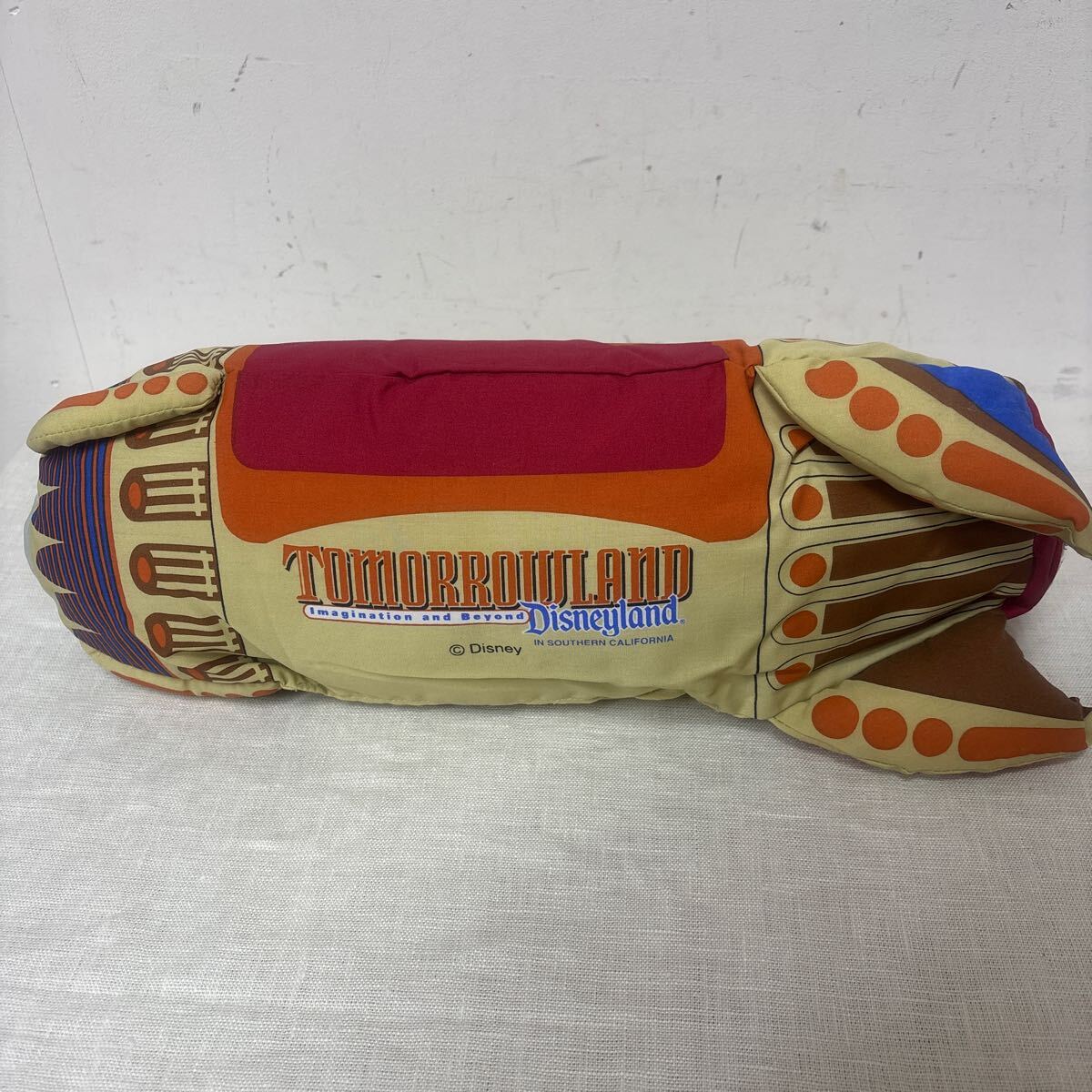 未使用 Tomorrowland トゥモローランド ロケット クッション ぬいぐるみ ディズニーランド拍卖