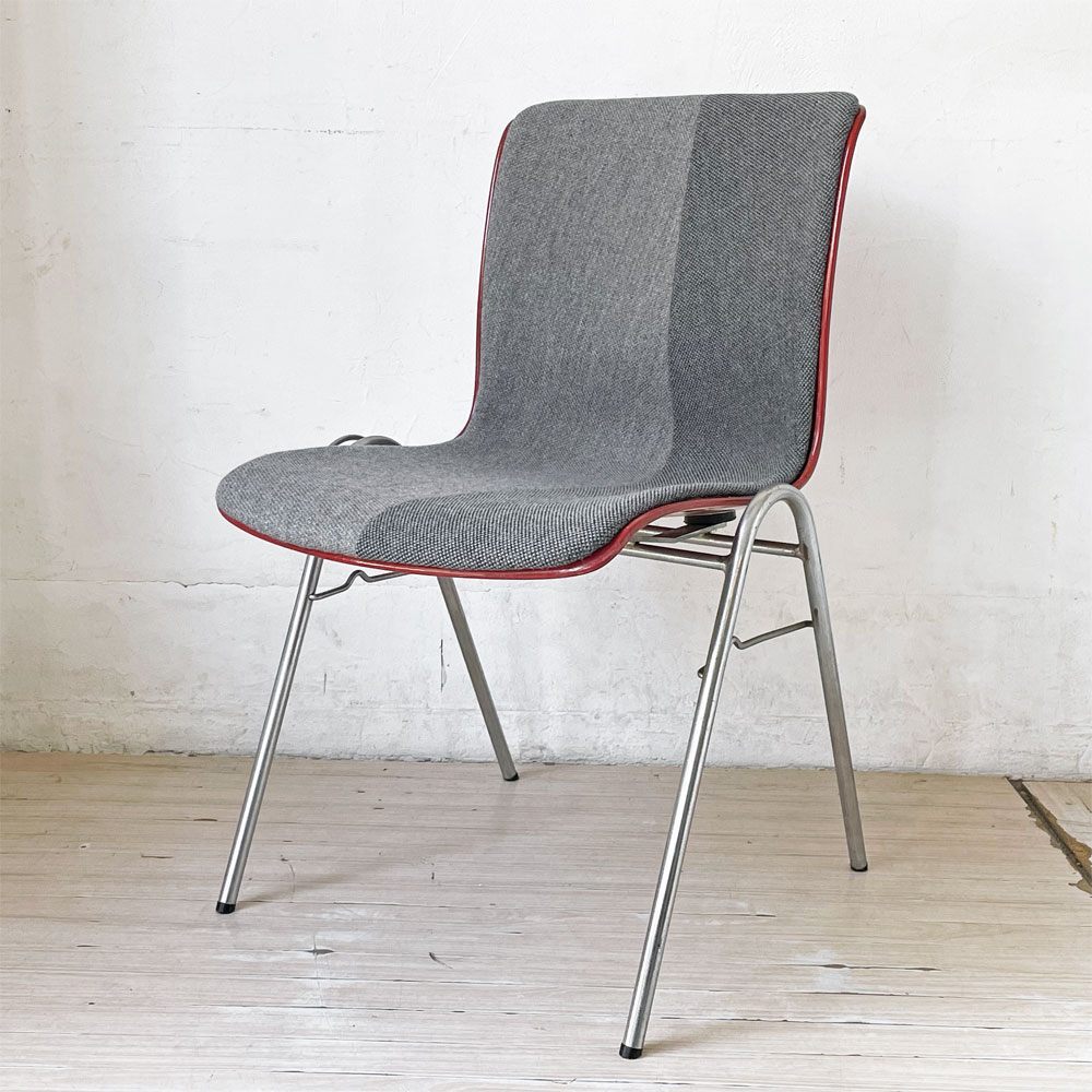 ★ コトブキ KOTOBUKI 柳宗理 FRP サイドチェア 別注 レッドシェル ツートングレー 張替済 スタッキング Lowサイズ拍卖