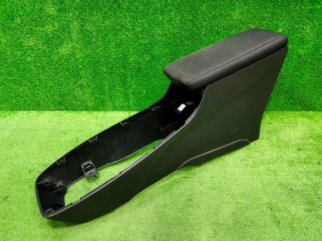 プリウス DAA-ZVW50 コンソールボックス 58910-47040-C2 純正 アームレスト 肘掛拍卖