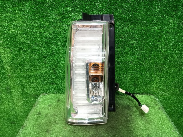 タント DBA-LA600S 左テールランプ 左テールライト トウカイデンソー 20516 81560-B2580 81560-B2582 カスタム LED 純正拍卖