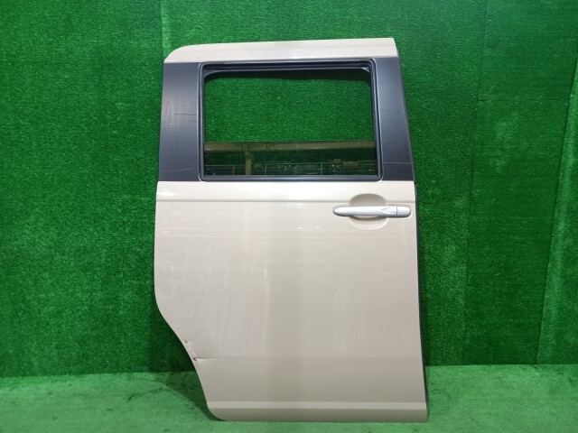 ムーヴキャンバス DBA-LA800S 右リアドア アサヒ M2L2 67003-B2281拍卖