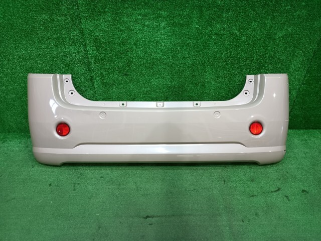 ムーヴキャンバス DBA-LA800S リアバンパー 52159-B2A90-E4拍卖