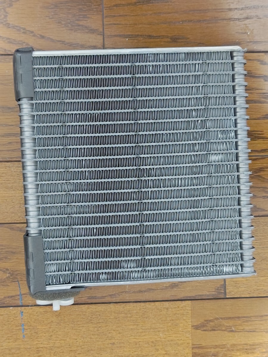 新品未使用品カローラランクスZZE123 88501-12440/447600-6930 エバポレーター トヨタ純正 デンソー ND-8補充オイル付 エアコン 拍卖