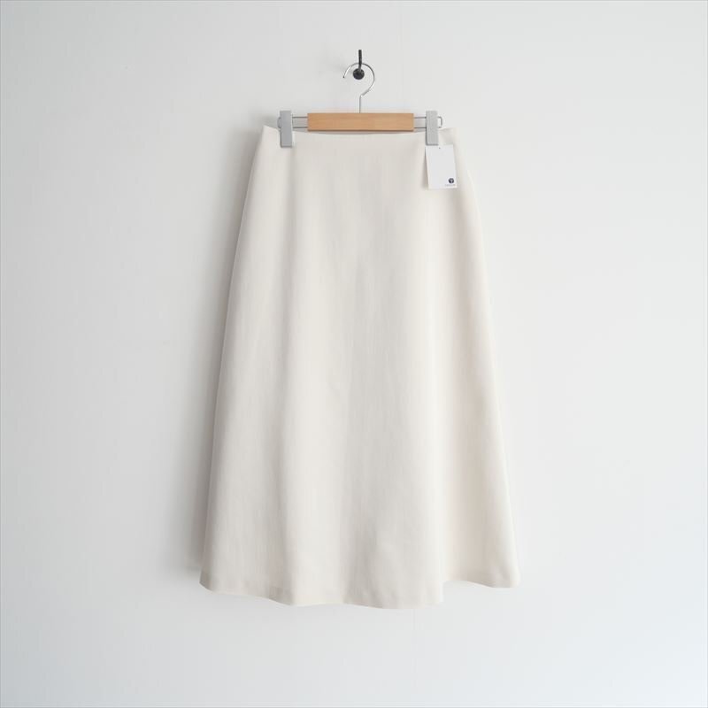 2024AW / 未使用 / MICA&DEAL マイカ&ディール / ダブルサテンセミフレアスカート 38 / 0124402271 / 2412-1023拍卖