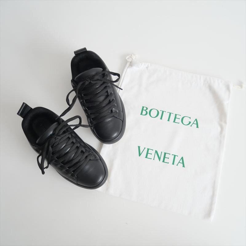 2022 / BOTTEGA VENETA ボッテガ ヴェネタ / ピロー スニーカー 38 / 2504-0168拍卖