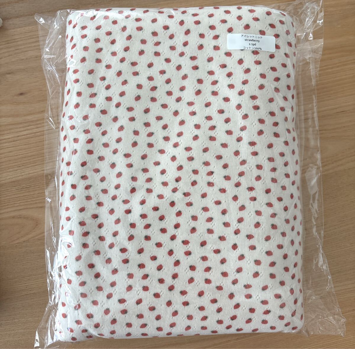 韓国生地 アイレットニット生地・いちご拍卖