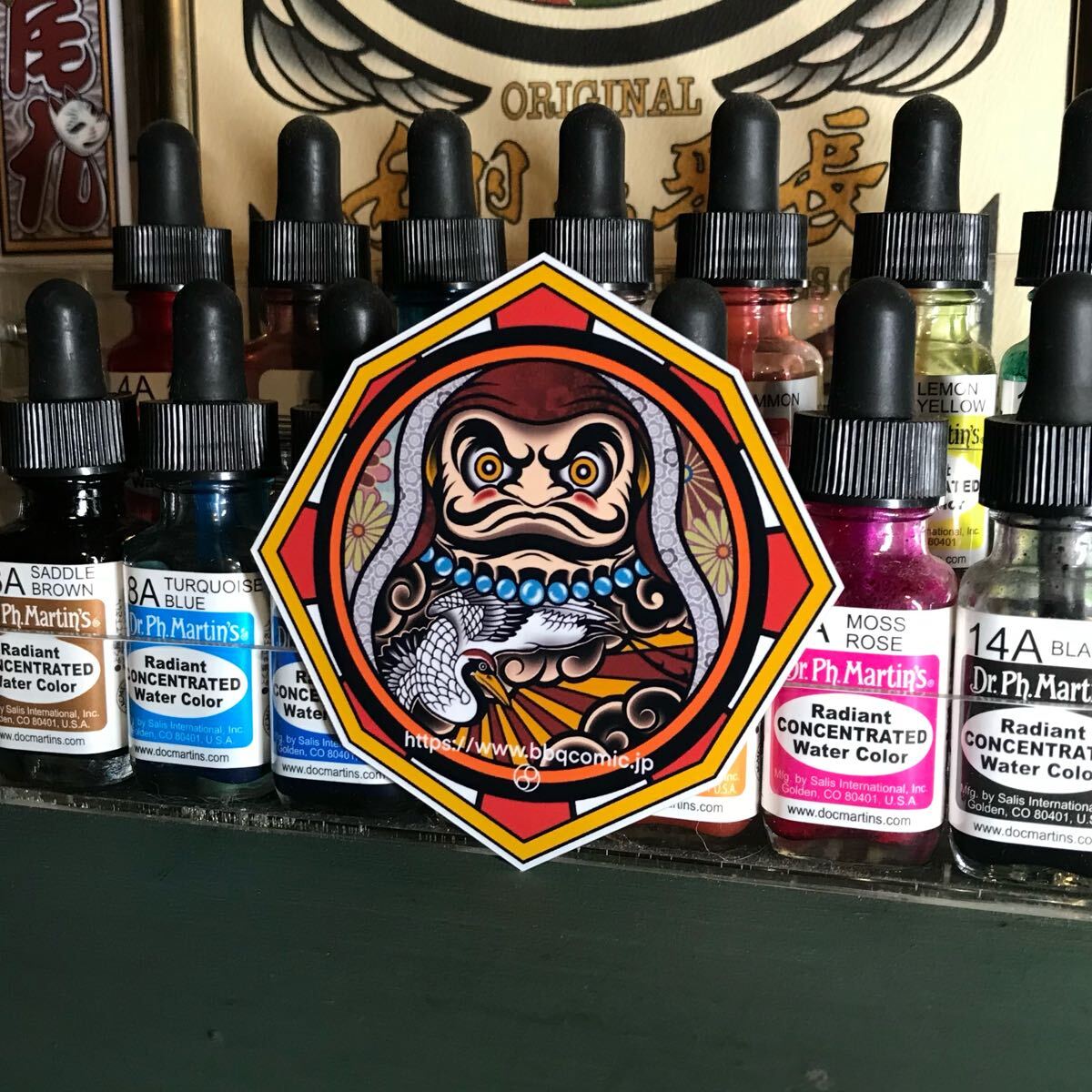 ステッカー オリジナル 縁起物 八角 刺青 赤色 達磨 だるま tattoo 鶴 千社札 シェイクハンド ステッカー付き 尾九 bbqcomic 拍卖