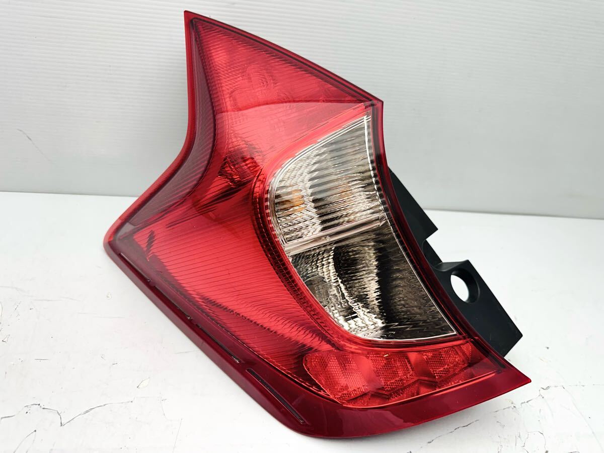 日産 ノート E12 純正 左 テール ランプ ICHIKOH D117 (Z207)拍卖