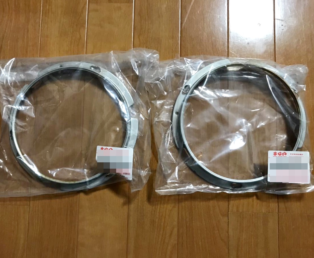 新品 未使用 スズキ純正 ジムニー JA12W JA12W-2 JA22 ジムニーシエラ JB32W JB32W-3 ヘッドランプリム パーツ 2セット 1台分 左右共通拍卖