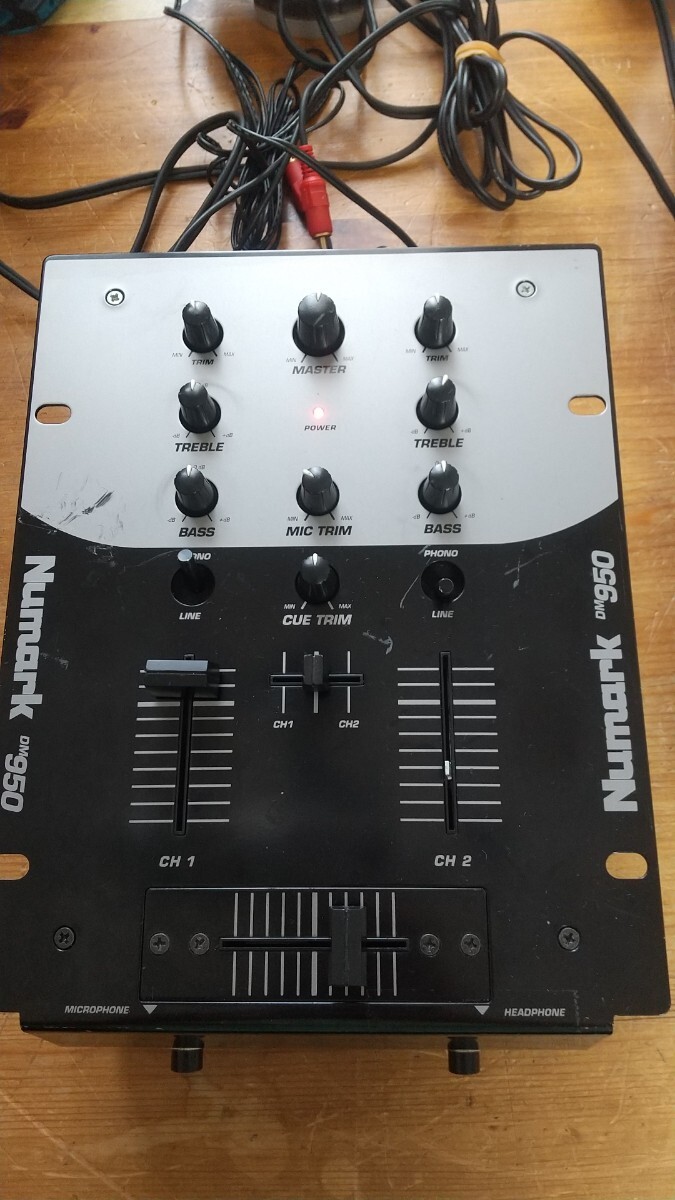 Numark DM950 DJミキサー拍卖