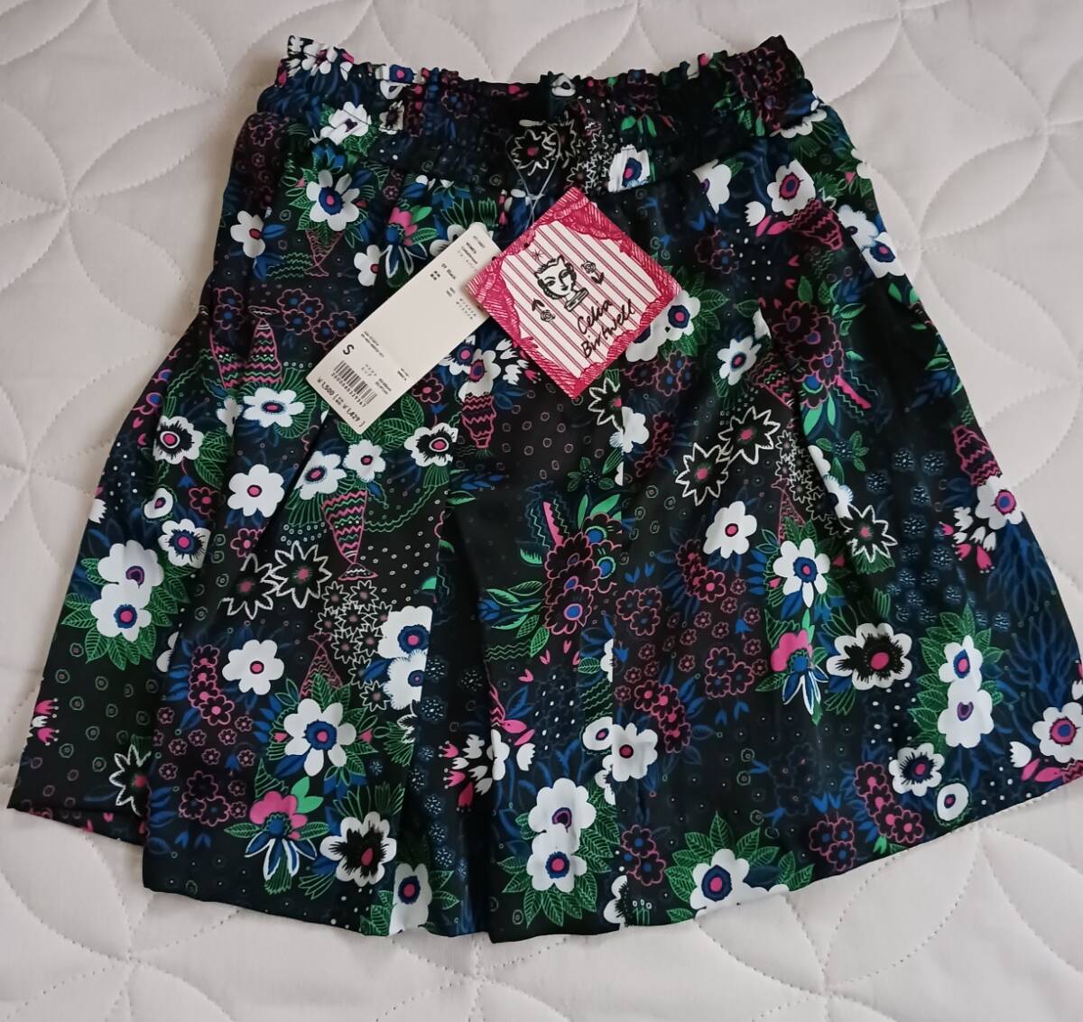 新品未使用品タグ付きUNIQLOユニクロ レディース ショートパンツ ハーフ スカート Sサイズ コラボ限定キッズ160 150 キュロット拍卖