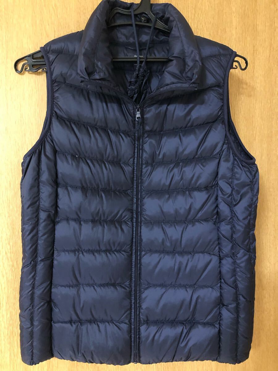 新品  ユニクロ ライトダウン ベスト ネイビー拍卖