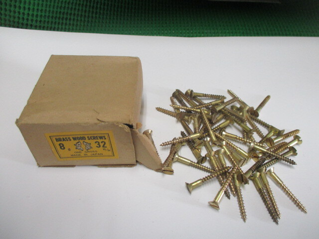 真鍮木ねじ マイナス皿頭 真鍮レトロ サイズ 長さ 32ミリ 真鍮色 40本で¥1000 送料¥185拍卖