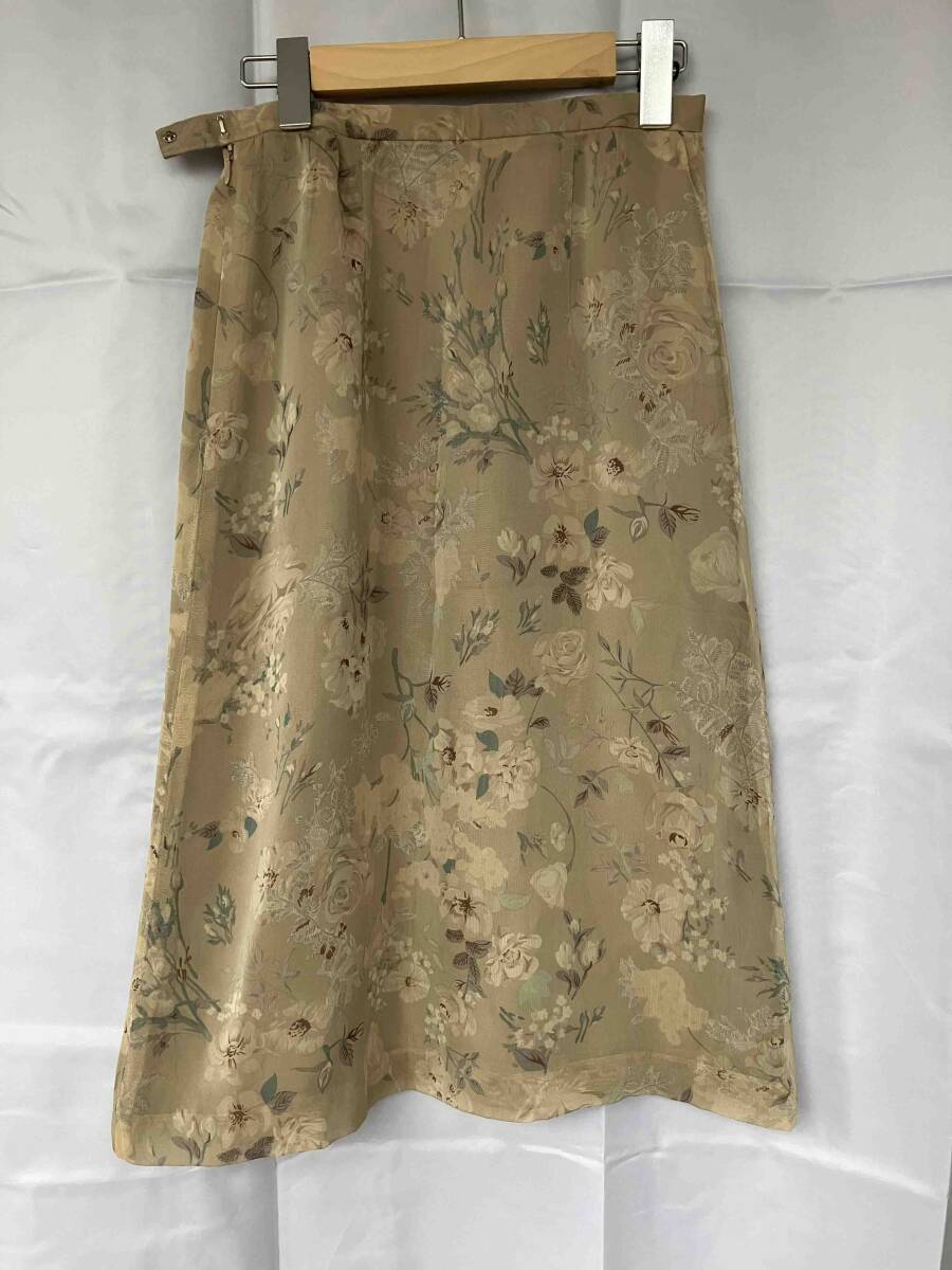 CORDIER コルデア ベージュ淡い花プリント柄 スカート サイズ38拍卖
